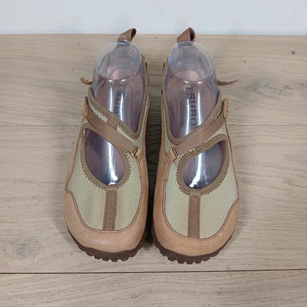Tsubo Flats Womens 9 Tan Leather Mesh Mary Jane Sporty Y2K Outdoor Comfort Shoes